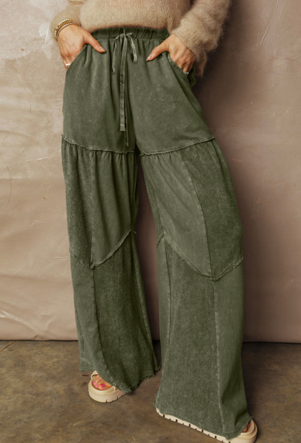Mineral washed tiered pant